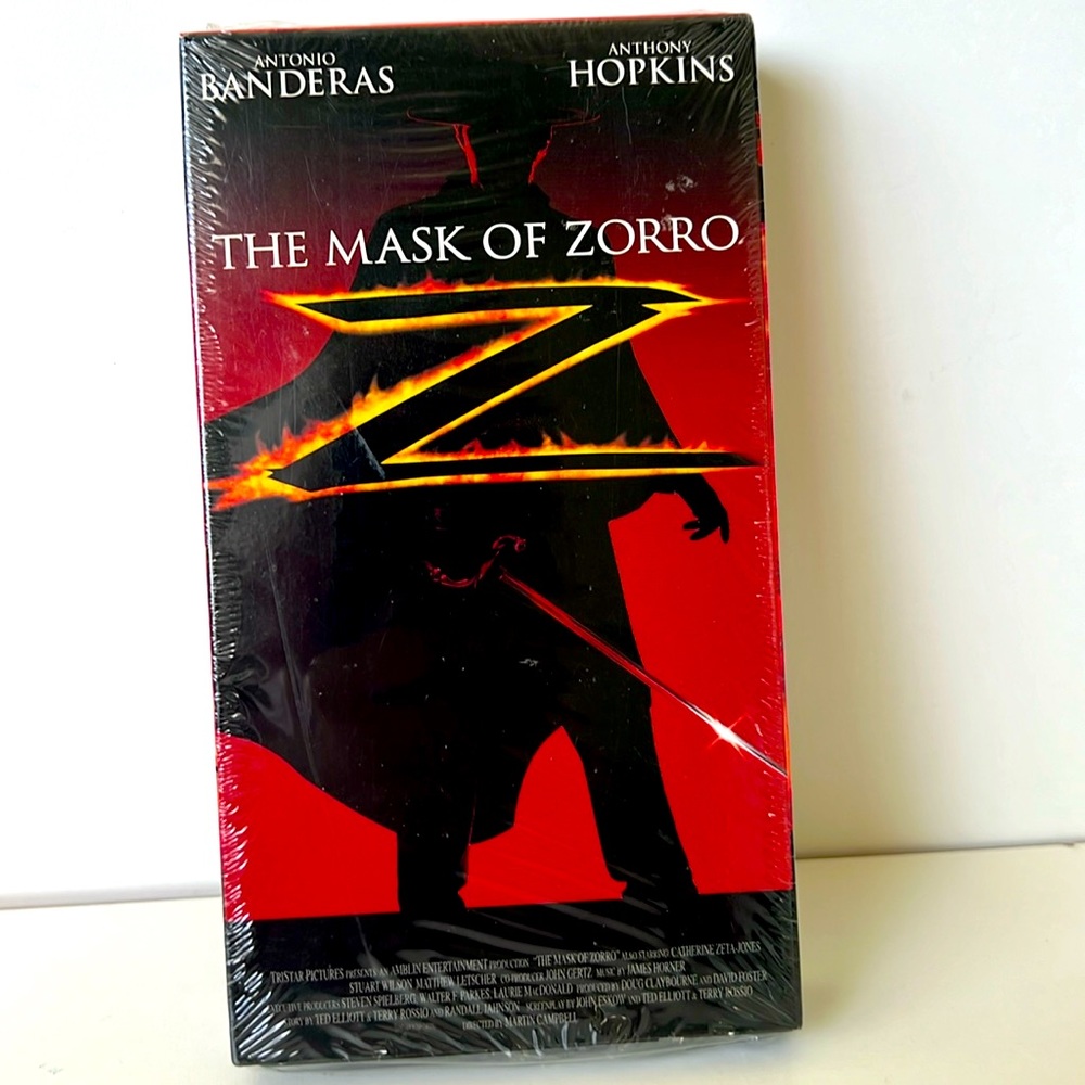 NWT THE MASK IF ZORRO Apx 138 MinutesVHS
